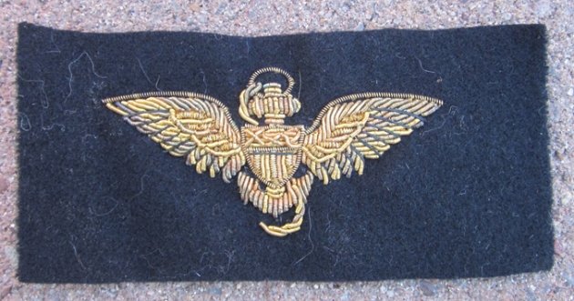  US WWII Navy Pilot Embroidered Wings, Gold on Blue — image 2