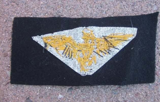  US WWII Navy Pilot Embroidered Wings, Gold on Blue — image 3