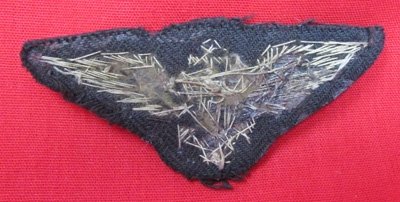 US WWII-Korean War Era, High Quality US Navy Pilot Wings, Bullion Wire, Blue Wool — image 3