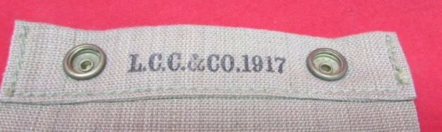  US WWI Double Snap Bandage Pouch, L.C.C.. & Co. 1917 With Bandage — image 3