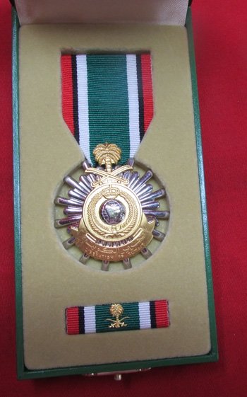  Saudia Arabia, Liberation of Kuwait Medal, Original Box — image 3