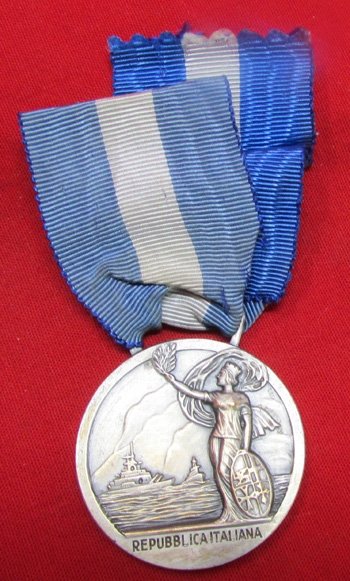  Italian Republic, Navy Long Service Medal & Ribbon — image 2