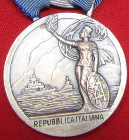  Italian Republic, Navy Long Service Medal & Ribbon — image 4