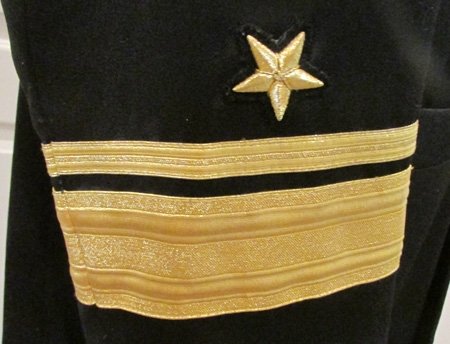  US Navy Cold War, Named Rear Admiral Reefer Jacket, Silver Star WWII, USS Yorktown — image 4