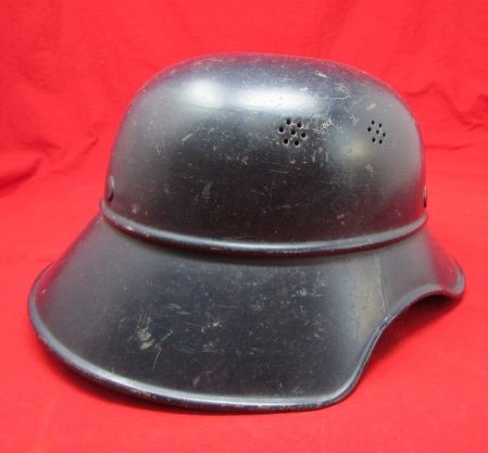  German WWII Luftschutz Gladiator Helmet & Liner & Chinstrap — image 4