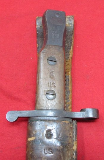  US WWI, Canadian Ross Rifle Bayonet, US Marked Grips & Scabbard — image 4