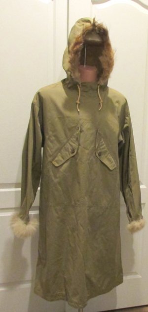  US WWII Reversible White/Green Fur Trimmed Parka, 1942, Medium — image 2