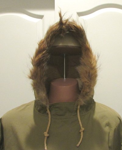  US WWII Reversible White/Green Fur Trimmed Parka, 1942, Medium — image 3