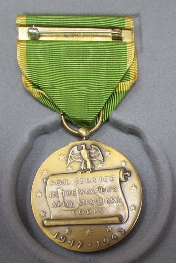  US Cold War Era, Army WWII Pattern, Women's Army Corps Medal Cased — image 5