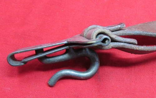  US Pre WWI, Army Enlisted Sword Hanger, R.I.A. 1909 — image 4