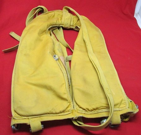 US Korean War  USAF Type B-5 Aviation Mae West Flotation Vest, 1951 — image 2