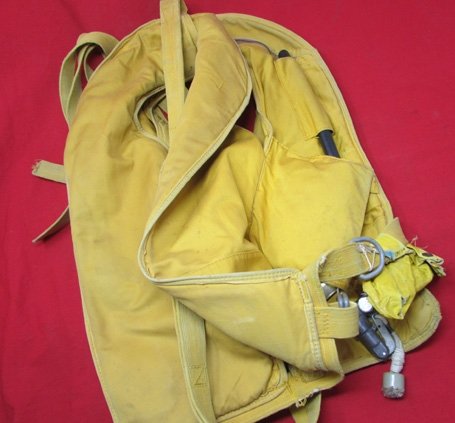  US Korean War  USAF Type B-5 Aviation Mae West Flotation Vest, 1951 — image 3