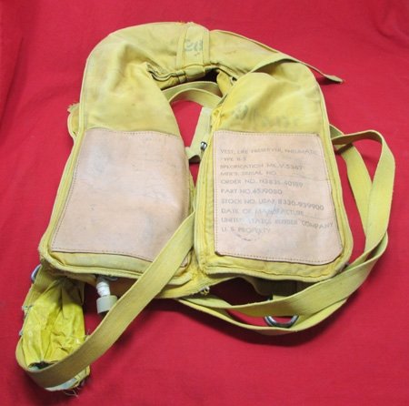  US Korean War  USAF Type B-5 Aviation Mae West Flotation Vest, 1951 — image 4