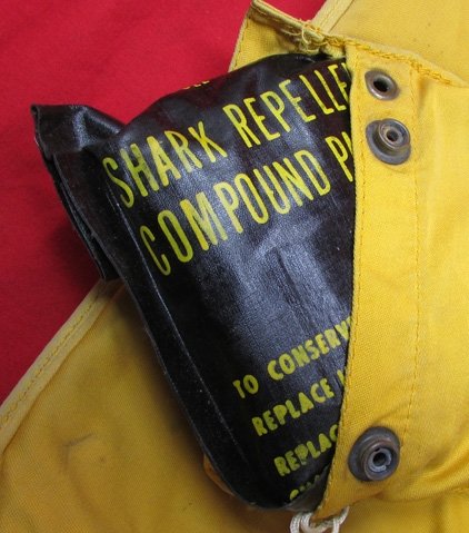  US Korean War  USAF Type B-5 Aviation Mae West Flotation Vest, 1951 — image 8