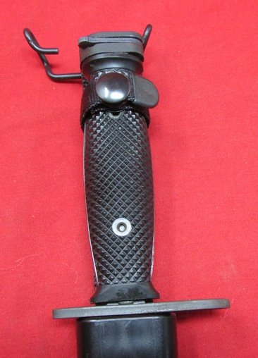  US Current Production M7 Bayonet & M10 Scabbard, Ontario Mfg — image 3