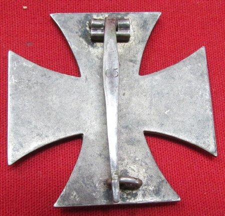  German WWII Iron Cross 1st Class, Klein & Quenzer Mfg — image 3