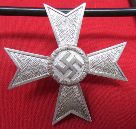  German WWII Silver KvK without swords, 1st Class , Maker Marked 50 — image 2