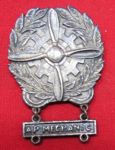  US WWII USAAF Technician's Badge, Air Plane Mechanic Bar, Sterling — image 2