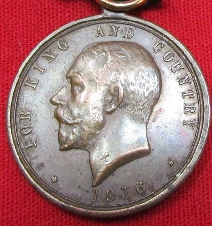  Australia WWI Lest we Forget, Anzac Day 1916 Medal — image 3