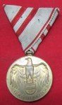 Austrian WWI Combatant's Medal & Ribbon