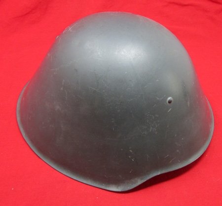  East German, Cold War Era Steel Helmet, Complete — image 3