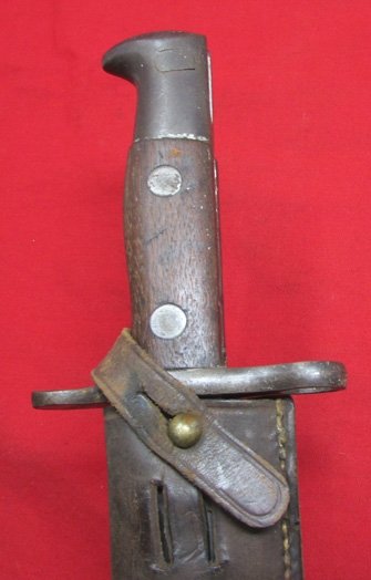  US M1892 30-40 Krag Bayonet, 1899 Blade Date, Leather Scabbard — image 3