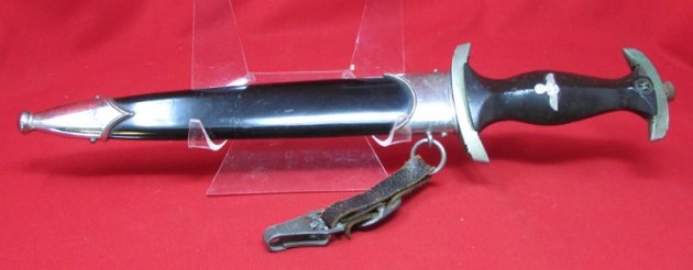  German WWII SS M1933 Enlisted Dagger & Hanger, RZM M7/83, Plumacher — image 2
