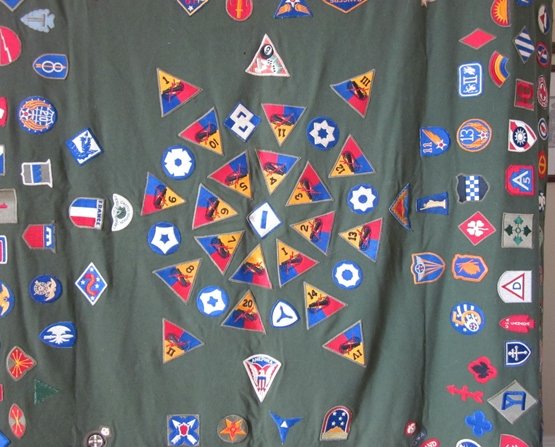  US WWII Souvenir Patch Blanket, White-Tongue 101st ABN SSI, 256  Pieces — image 12