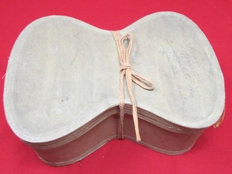  French Pre WWI, 1900 Company Grade Officer Epaulettes In Original Box — image 2