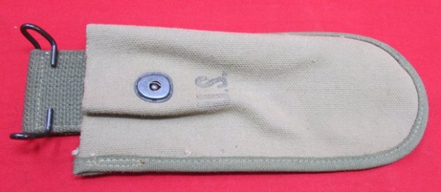  US WWII Wire Cutter Pouch, 1944, Light OD Canvas, Dark OD Trim — image 2