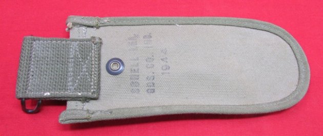  US WWII Wire Cutter Pouch, 1944, Light OD Canvas, Dark OD Trim — image 3
