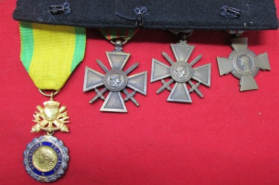  French WWII-Indo China, 7 Place Medal Bar, Medaille Militaire — image 6