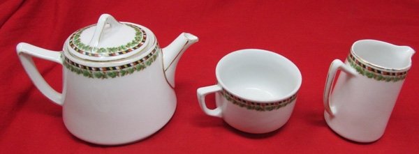  German WWI Iron Cross Ceramic Coffee Set, 4 Pieces — image 7