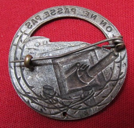  French Pre WWII, Maginot Line Badge, 'They Shall Not Pass' — image 3