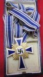German WWII Gold Mothers Cross Cased, Maker Marked Cased