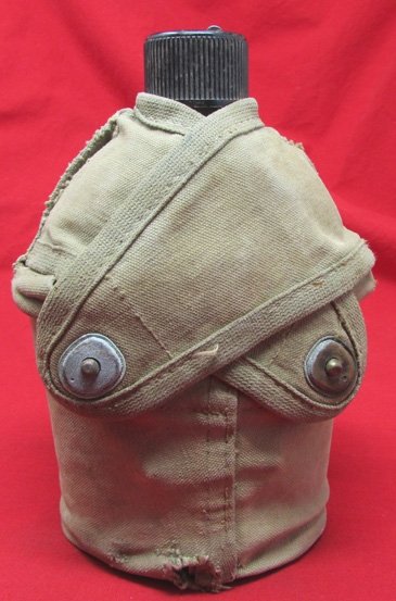  US WWII USMC Canteen, Cup & Cover, 1945 Dated Cup and Canteen SM Co — image 2