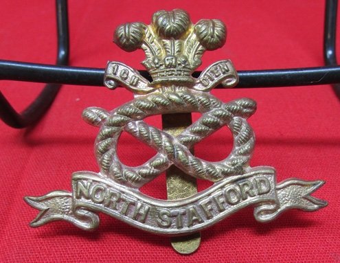  British WWI-WWII North Staffordshire Cap Badge — image 2