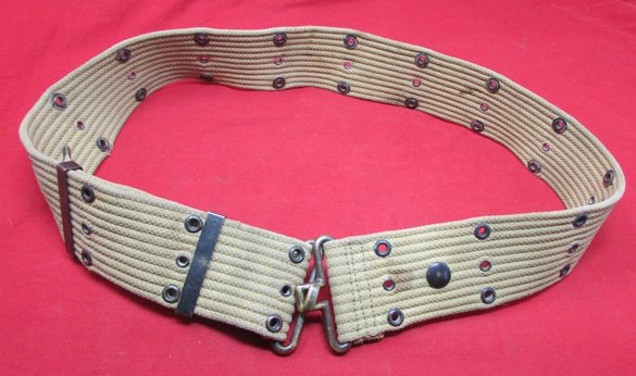  US WWII M1936 USMC Pistol Belt, Storage Wear — image 2