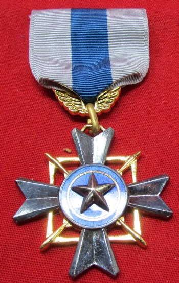  Vietnam War, South Vietnamese Air Gallantry Cross — image 2