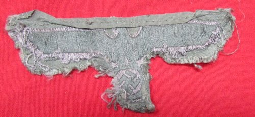  German WWII Heer Coat Eagle, Cut from Uniform — image 3