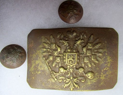  Russian WWI, Field Recovered Enlisted Buckle & 4 Buttons — image 3