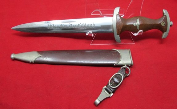  German WWII Early M1933 SA Enlisted Dagger, Eickhorn, Small Logo — image 4