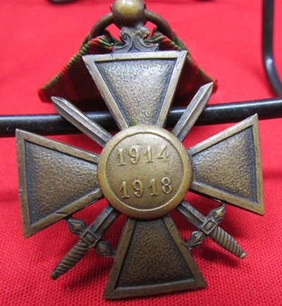  French WWI, Croix de Guerre, Bravery Medal, 1914-1918 Reverse — image 4
