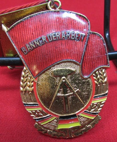 East German Cold War, DDR Order of the Banner of Labor IInd Class — image 4
