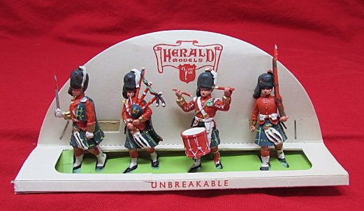  Herald's Toy Soldiers 1950's, Four Figures, Highlanders, Original Packaging — image 2