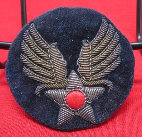  US WWII USAAF Winged Star Theater Made Bullion SSI — image 2