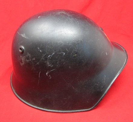  Swiss M.18-40 Steel Helmet, Civil Use, Retschwil — image 4