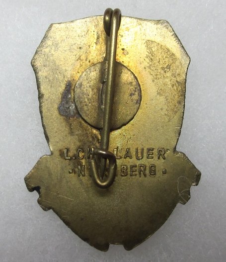  US Post WWII, German Made, 407th Infantry Regiment DUI — image 3