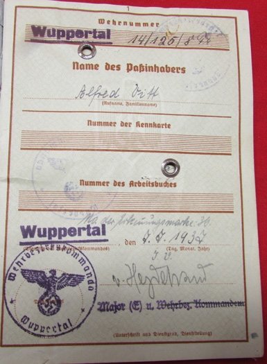  German WWII Army Wehrpass, Army Flak Unit, KIA Russia 1942 — image 4