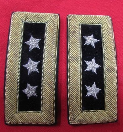  US WWII-Korean War Era, Army Lieutenant General Shoulder Straps — image 2